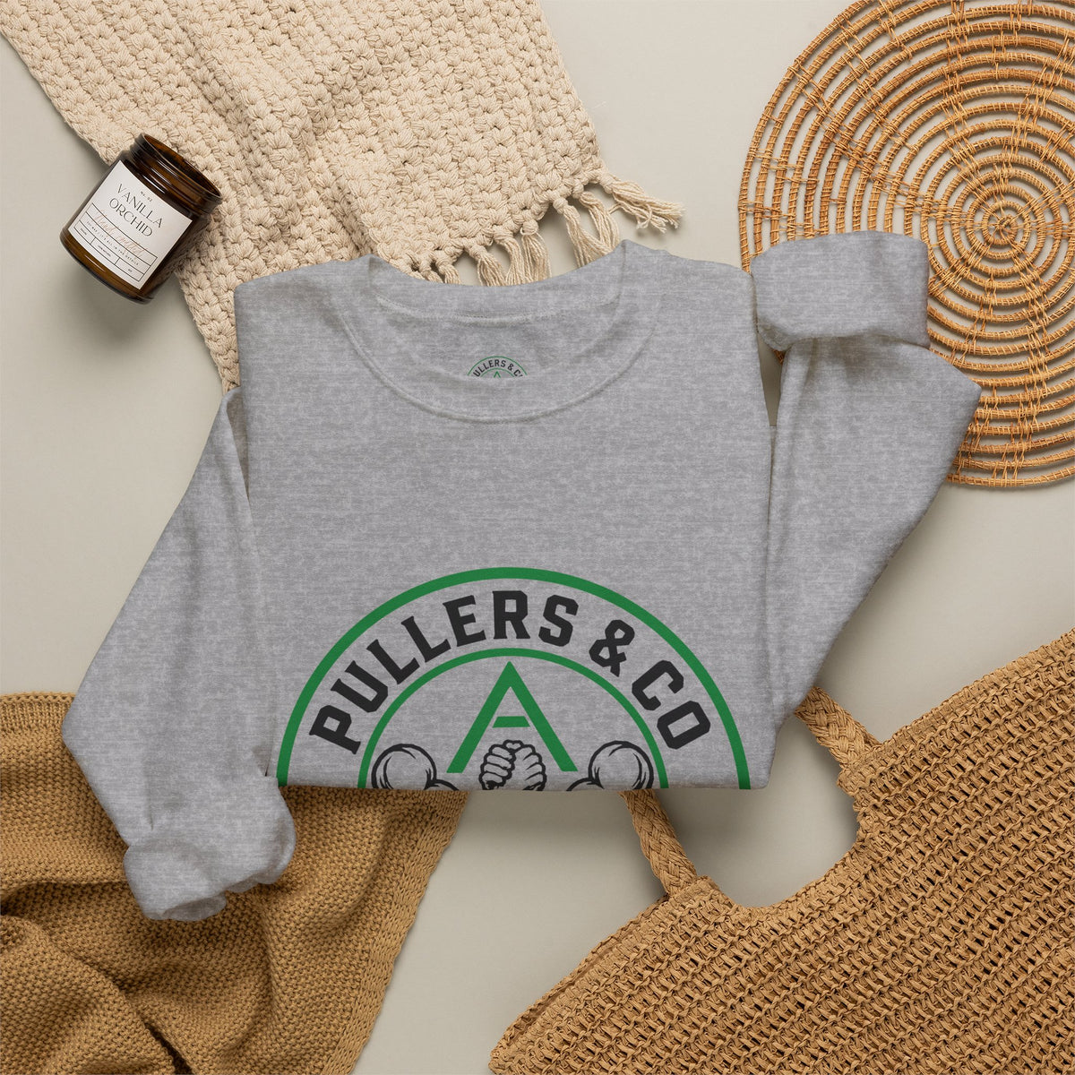 Women's Crewneck Sweatshirt Circular Logo - UNISEX | Pullers & Co.